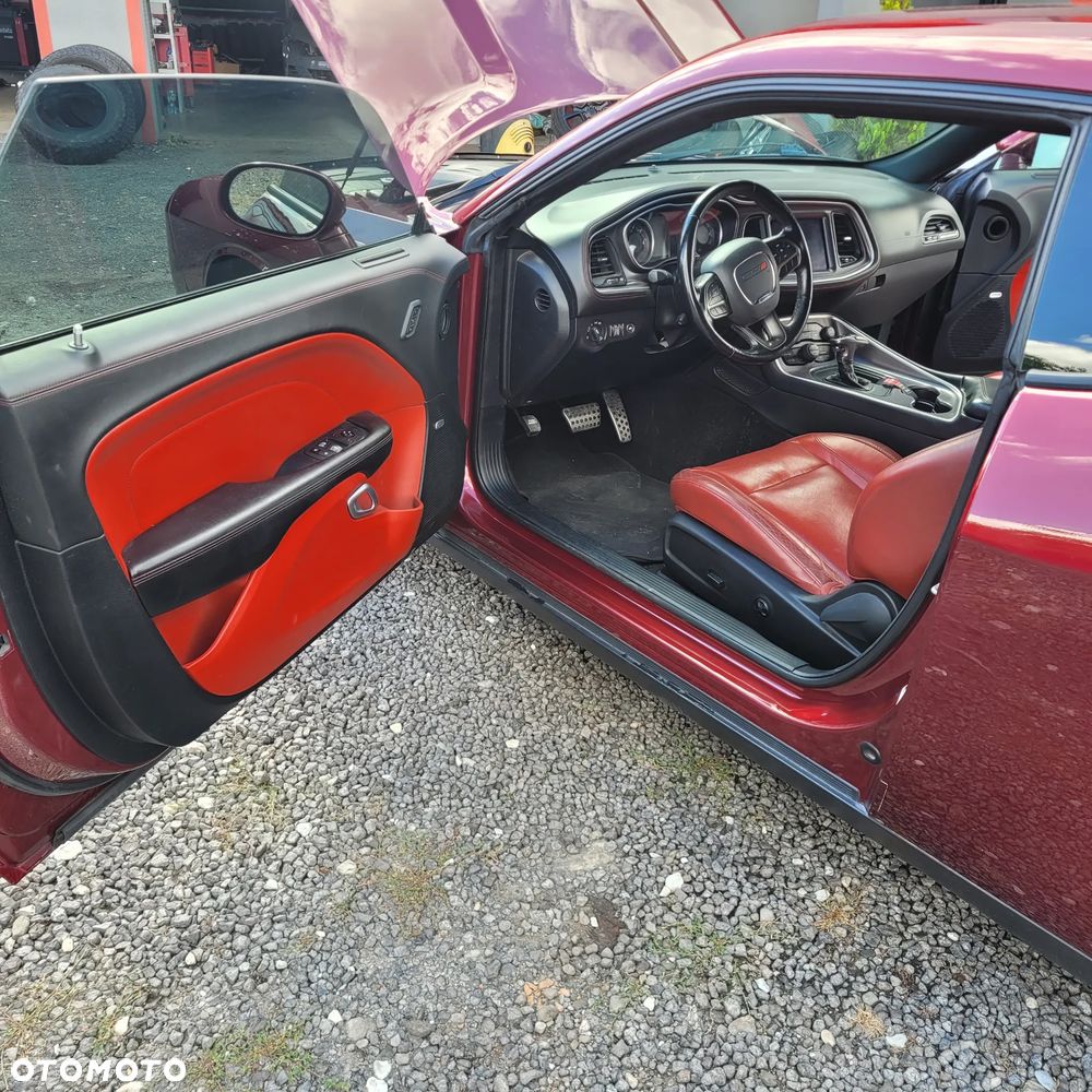 Dodge Challenger 3.6 SXT Plus - 29