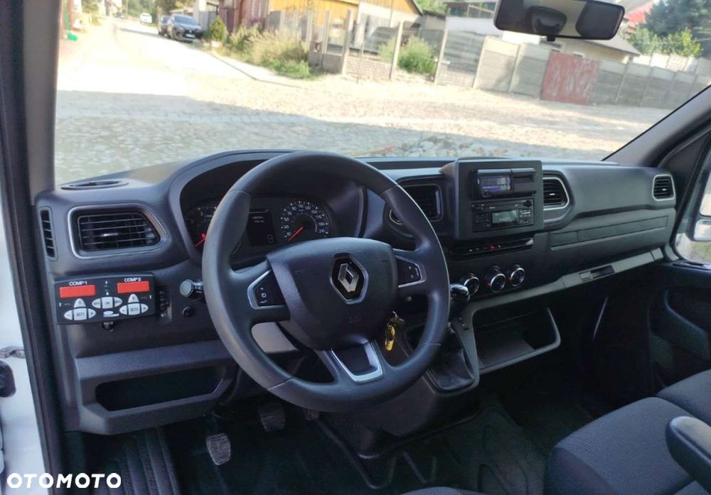 Renault Master - 11