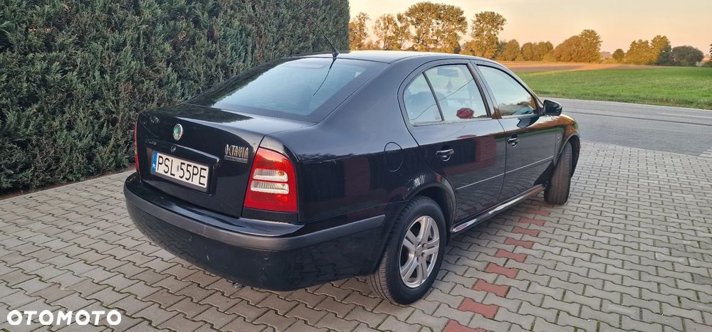 Skoda Octavia 1.6 Tour Classic - 17