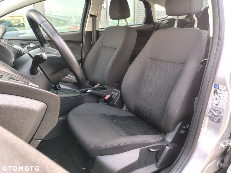 Ford Focus - 12