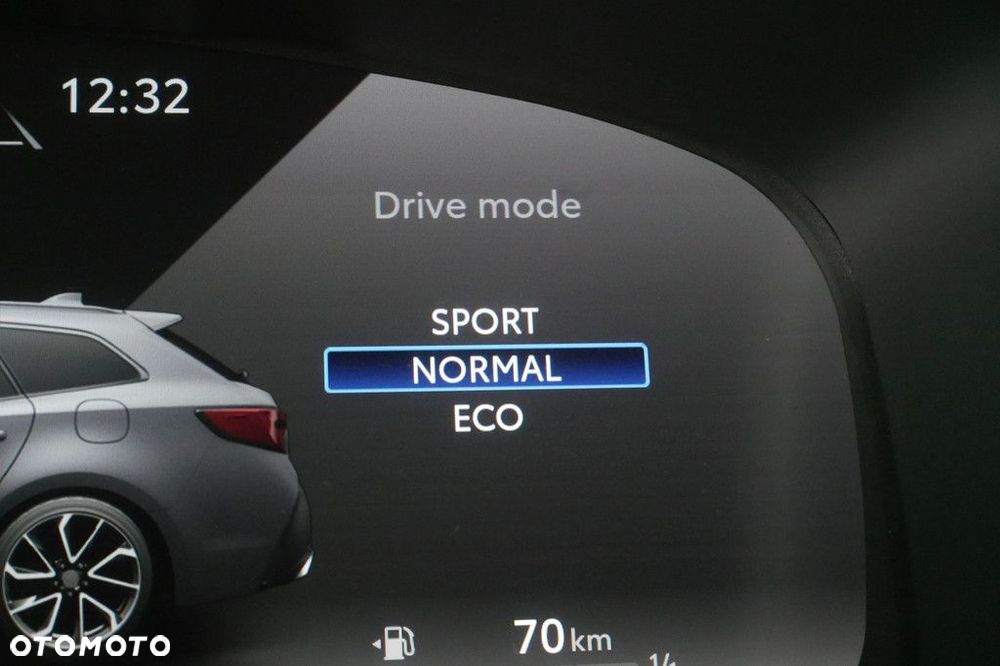 Toyota Corolla 1.8 Hybrid Comfort - 21