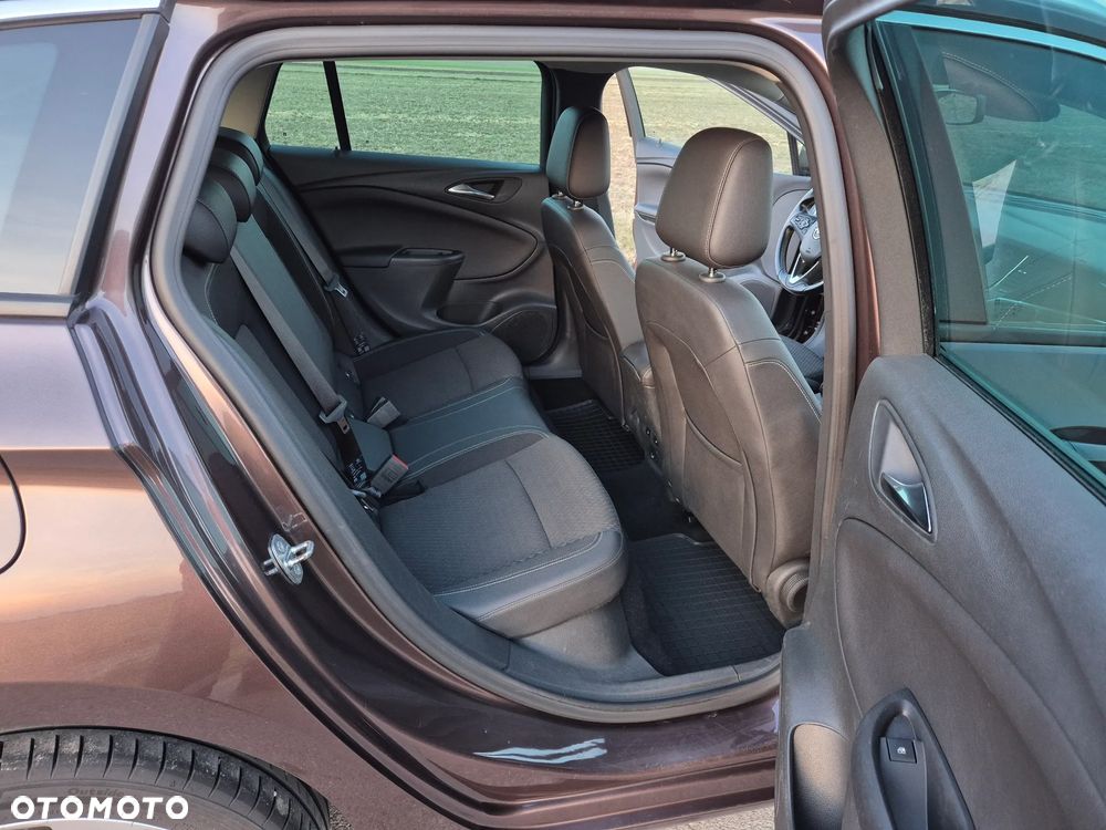 Opel Astra 1.4 Turbo Dynamic - 18