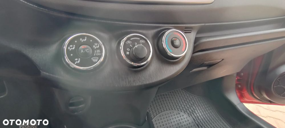 Toyota Yaris 1.0 Luna - 21