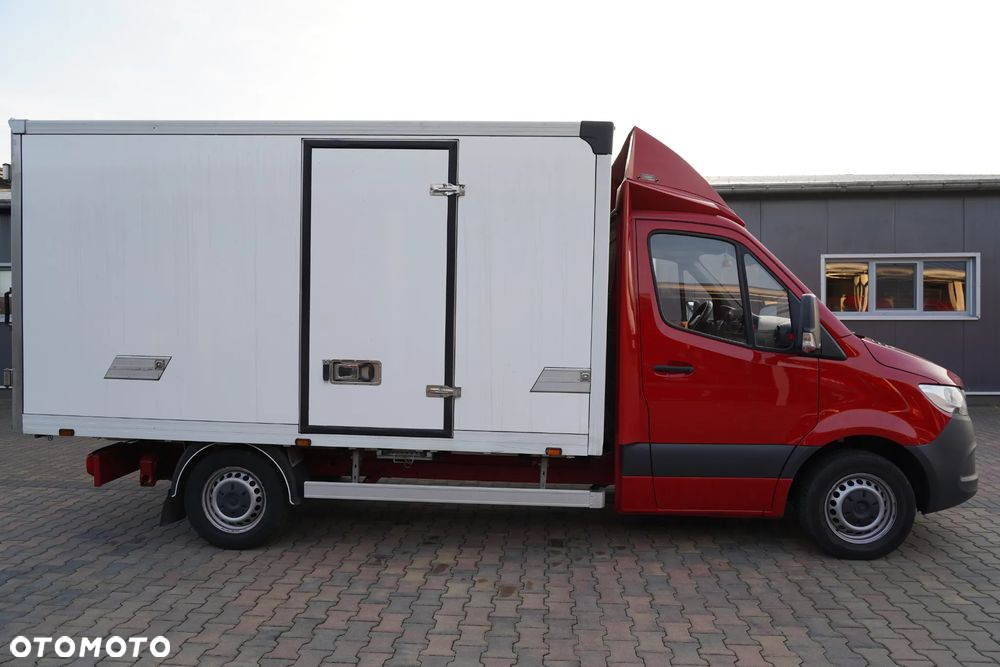 Mercedes-Benz Sprinter/Lamar - 6