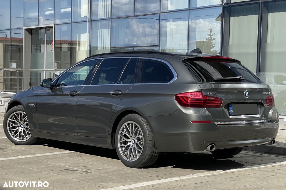 BMW Seria 5 535d xDrive Touring Aut. Luxury Line - 9