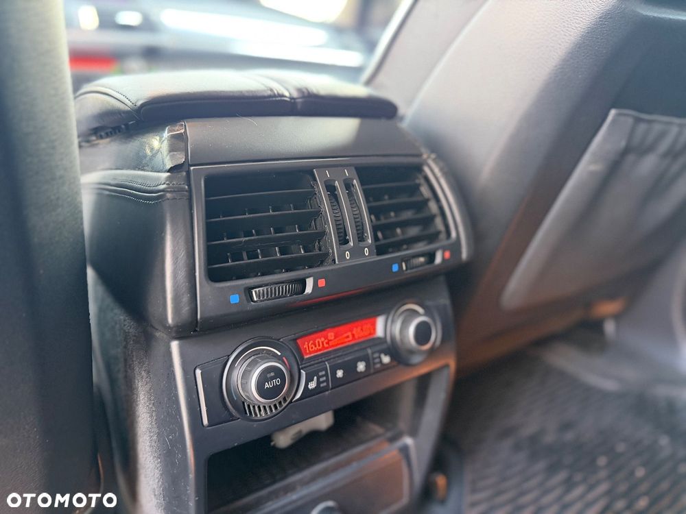 BMW X5 xDrive35d - 14