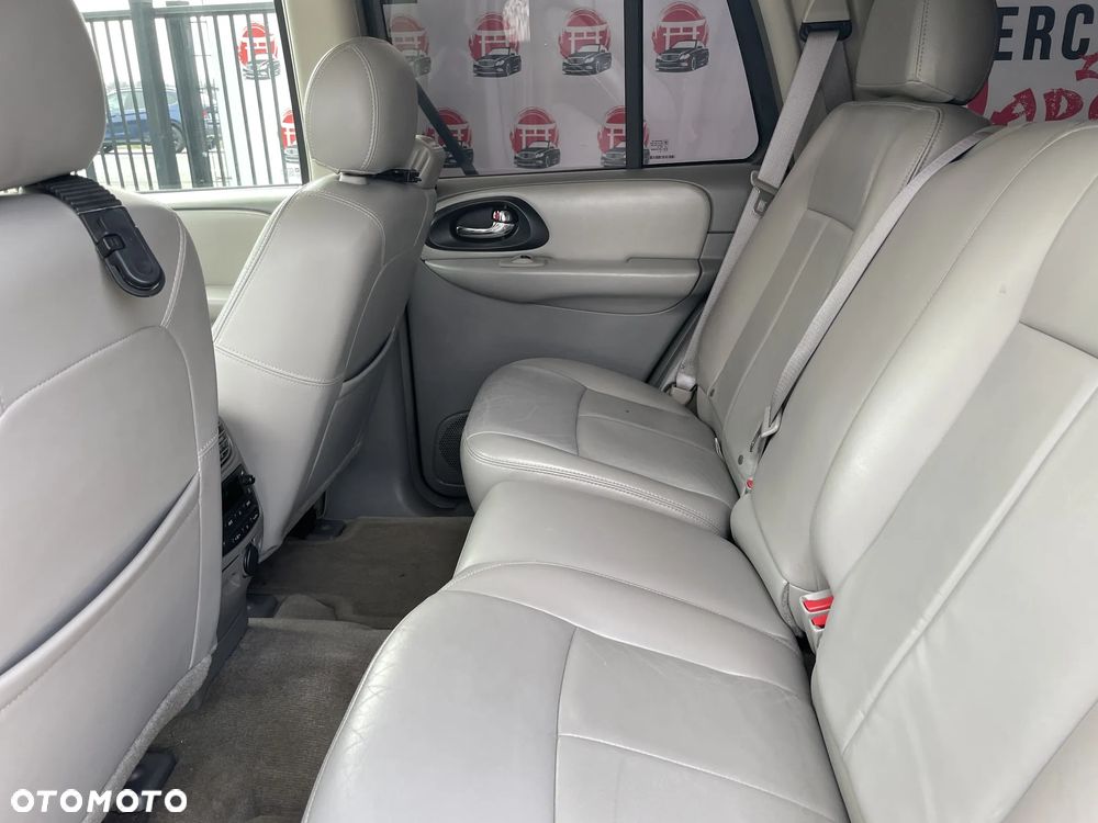 Chevrolet Trailblazer 4.2 LS - 18