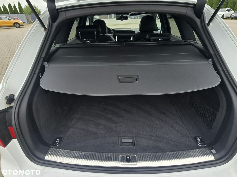 Audi A4 Avant - 22