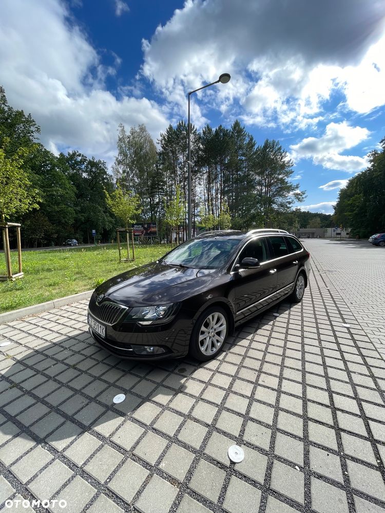 Skoda Superb 2.0 TDI Ambition - 15