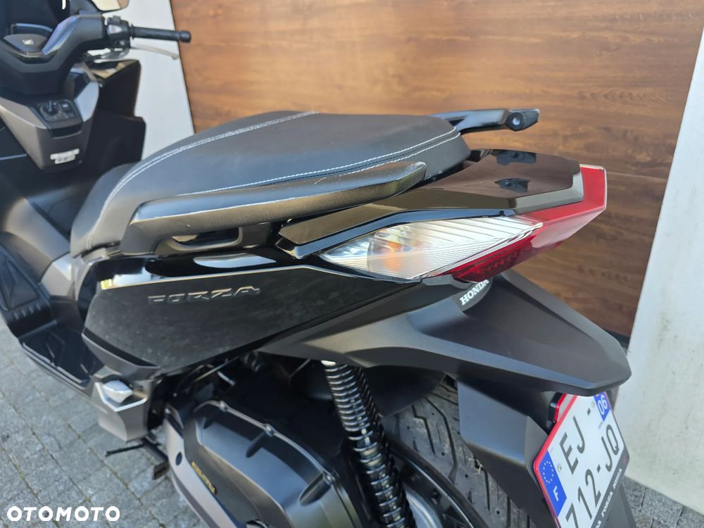 Honda NSS - 32
