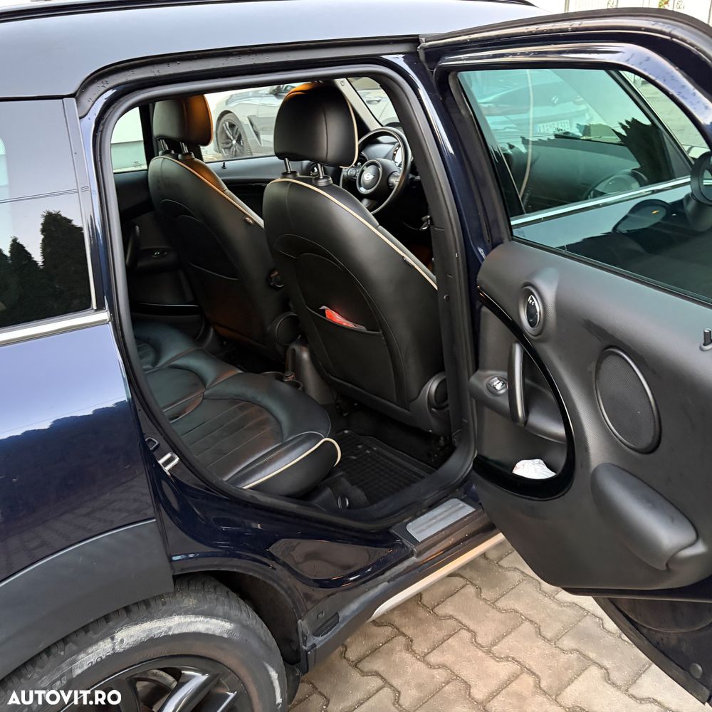 Mini Countryman Cooper D ALL4 AT - 8