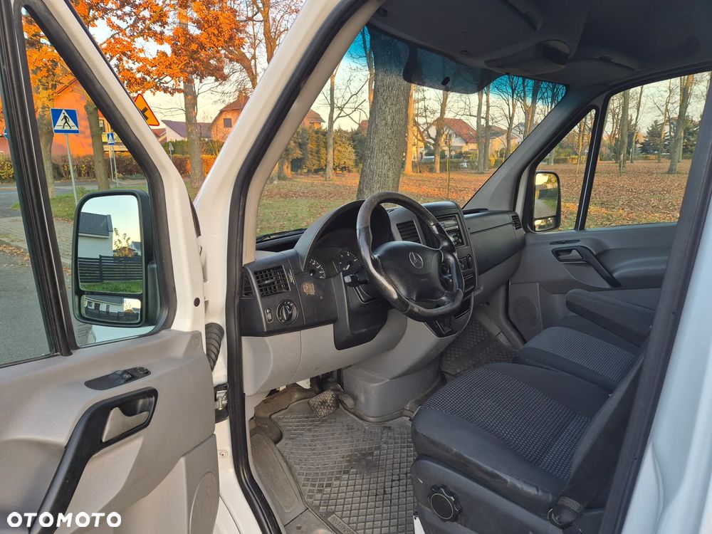Mercedes-Benz SPRINTER - 10