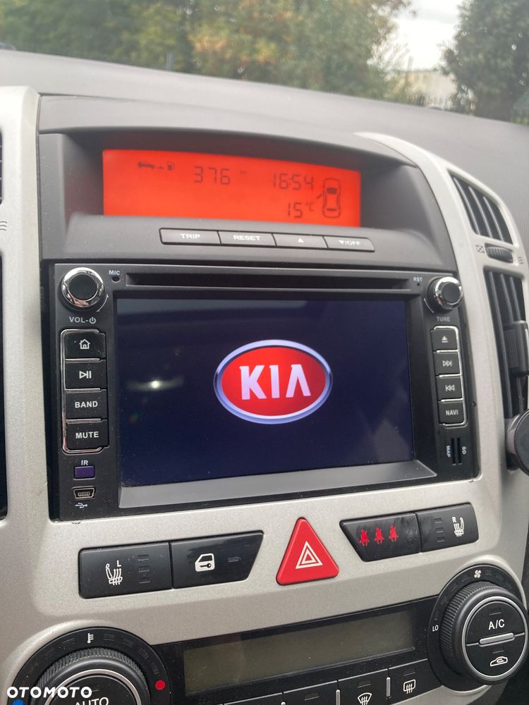 Kia Ceed - 7
