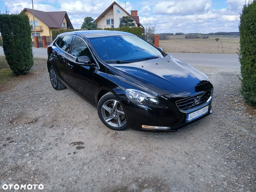 Volvo V40 D2 - 1
