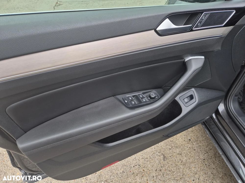 Volkswagen Passat 2.0 TSI DSG Highline - 9