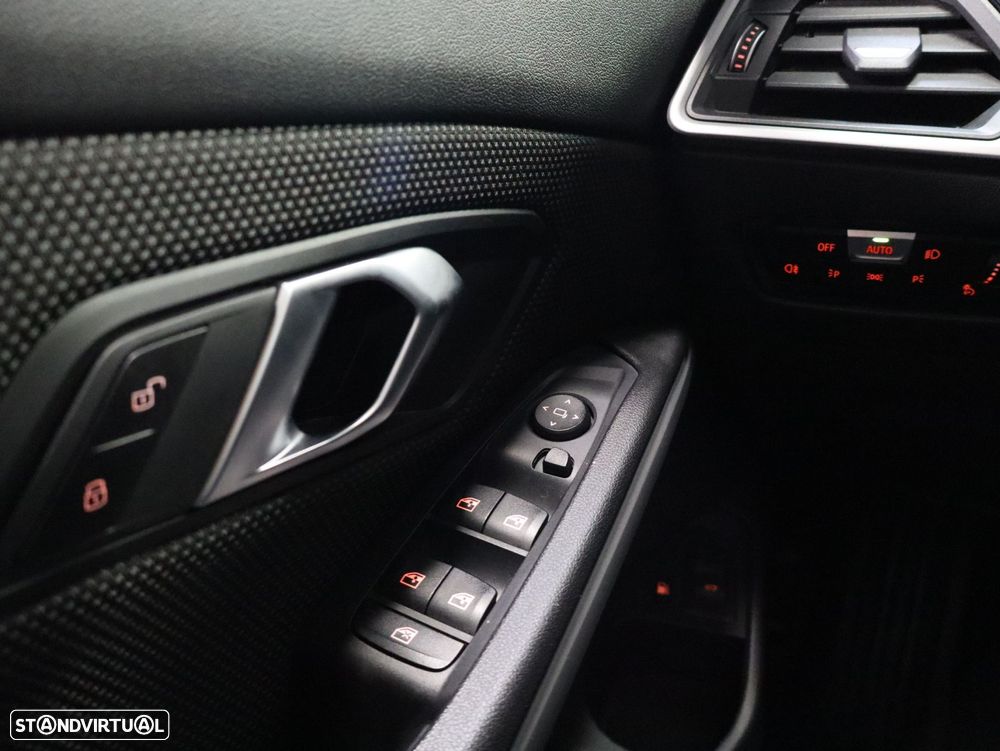 BMW 330 e Corporate Edition Auto - 22