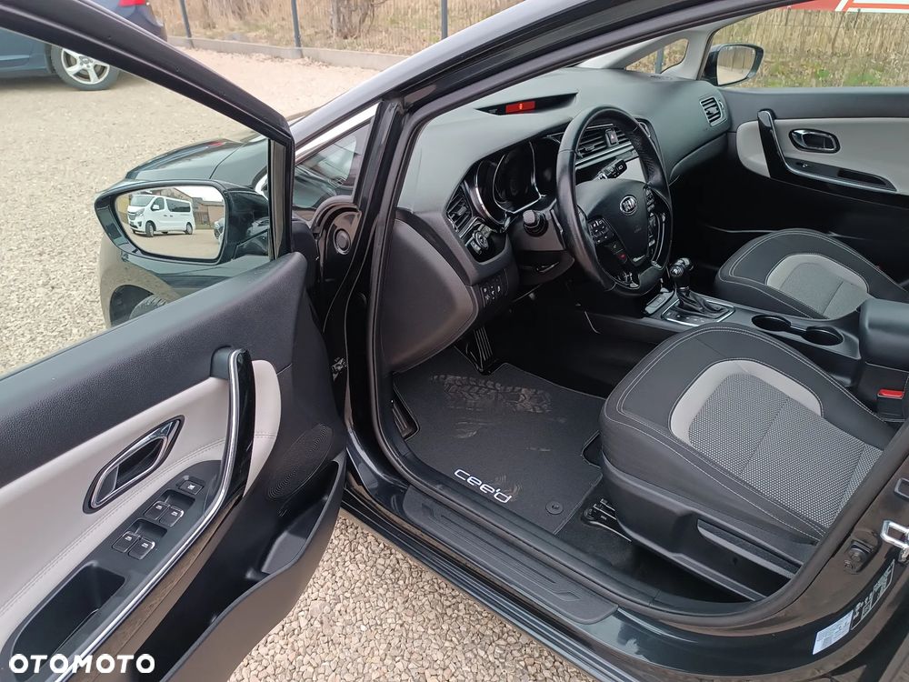 Kia Ceed 1.6 CRDi S - 32