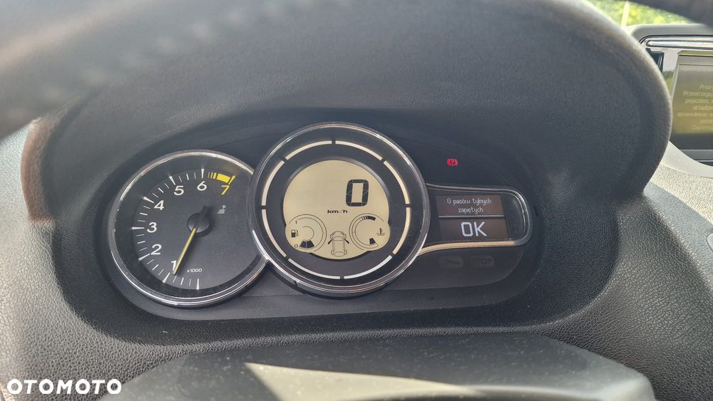 Renault Megane 1.2 16V TCe Energy Life EU6 - 10