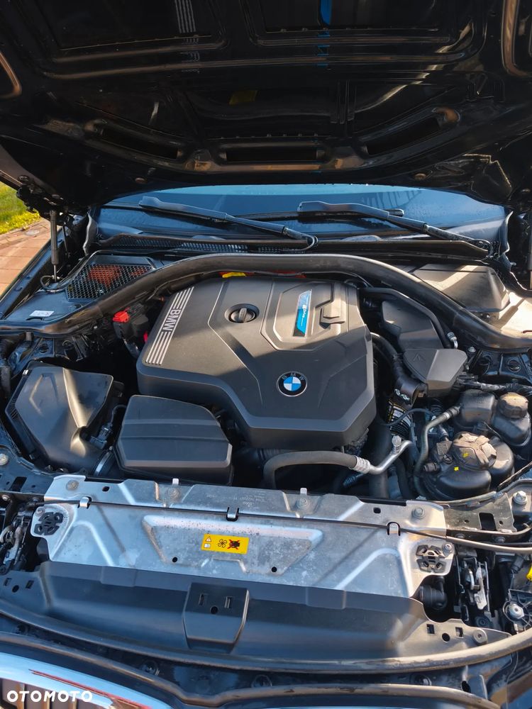 BMW Seria 3 330e Sport Line - 36