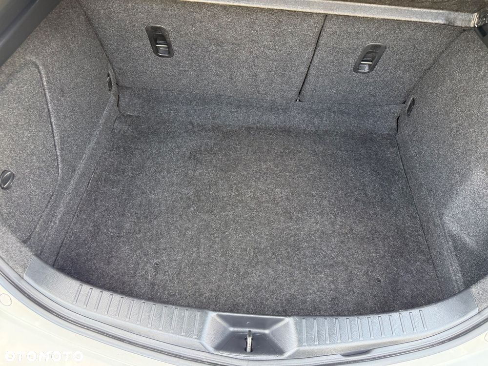 Mazda 3 1.6 MZ-CD DPF Center-Line - 14