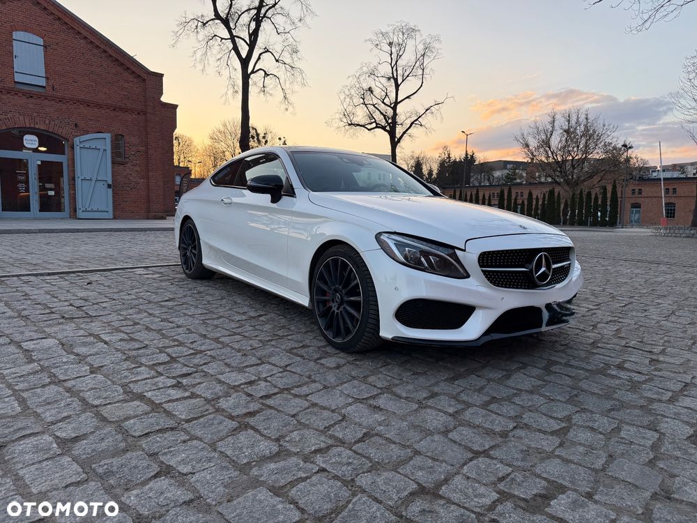 Mercedes-Benz Klasa C AMG 43 4Matic 9G-TRONIC Night Edition - 5