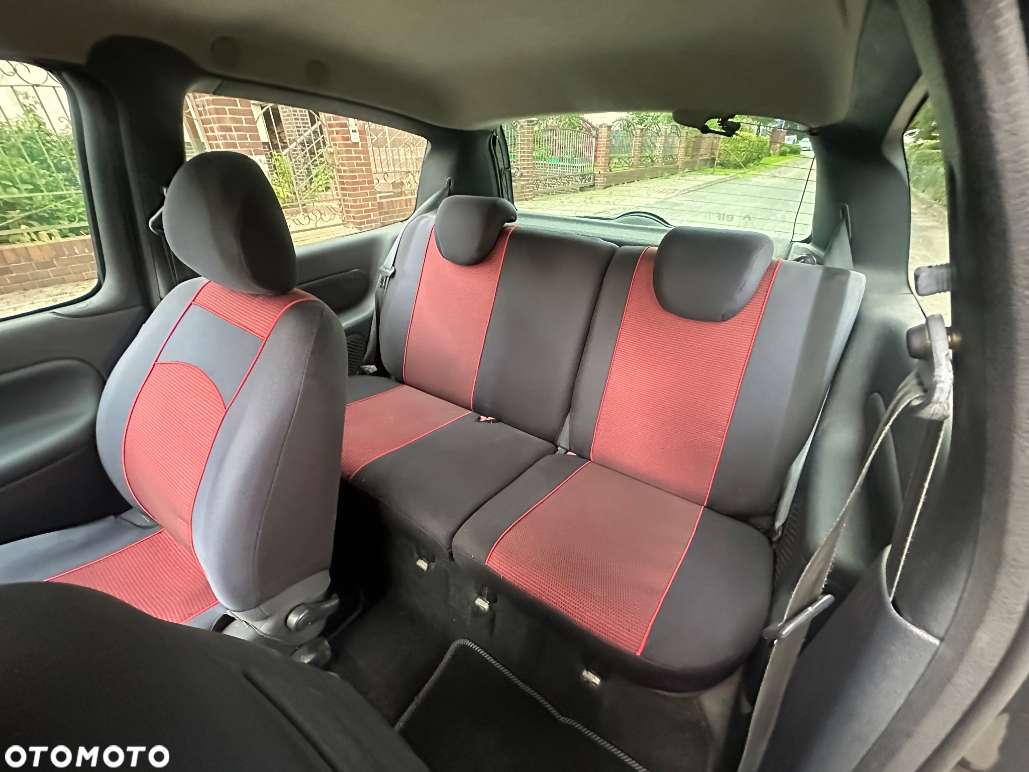 Renault Clio - 10