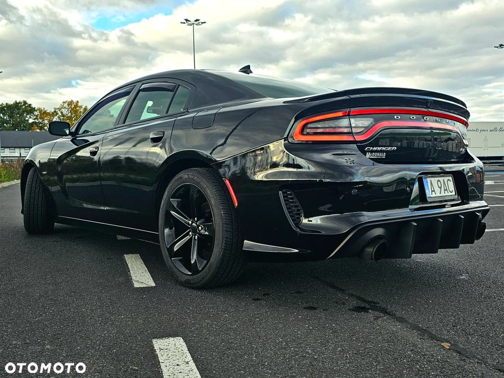 Dodge Charger - 5
