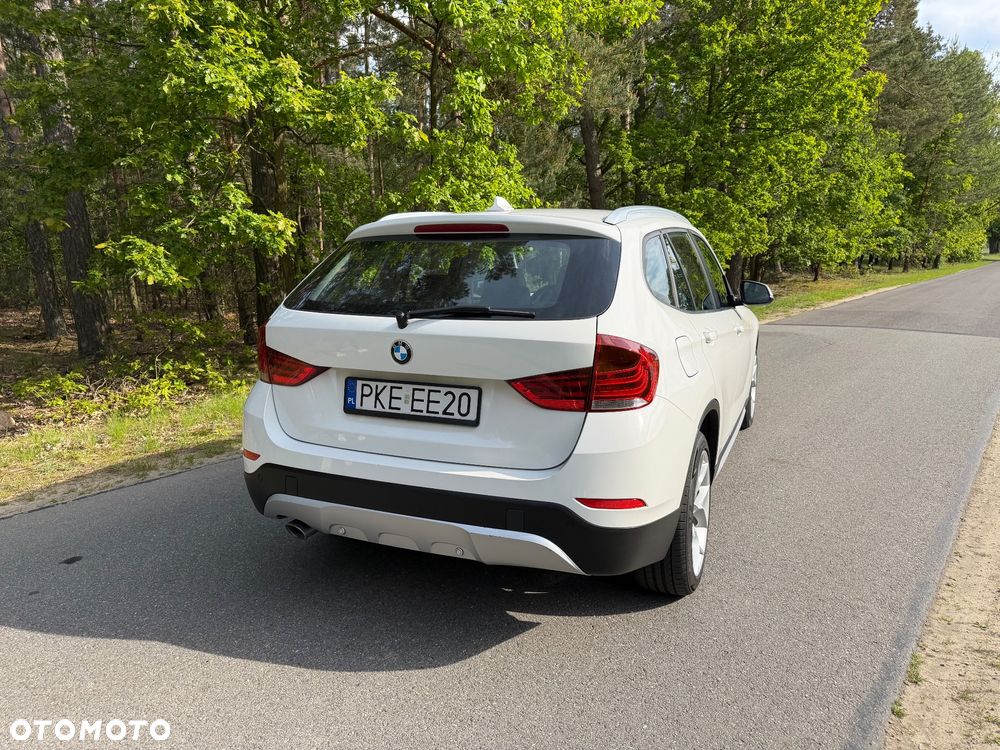 BMW X1 sDrive18d xLine - 13