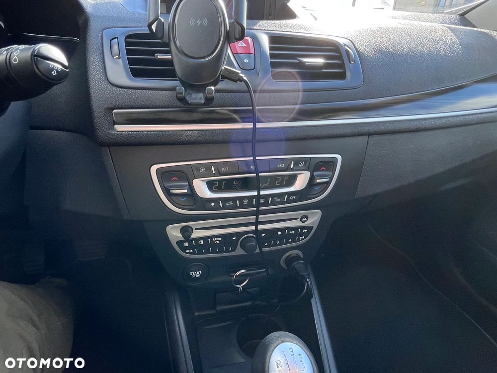 Renault Megane 1.9 dCi FAP Dynamique - 11