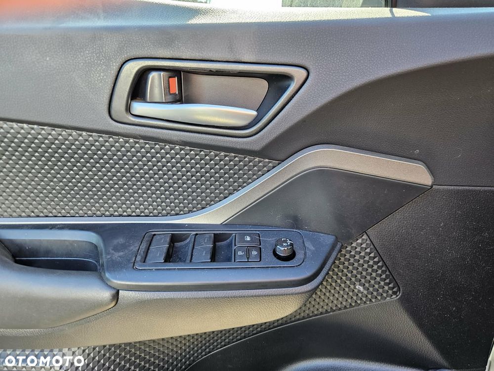 Toyota C-HR Business-Edition - 18