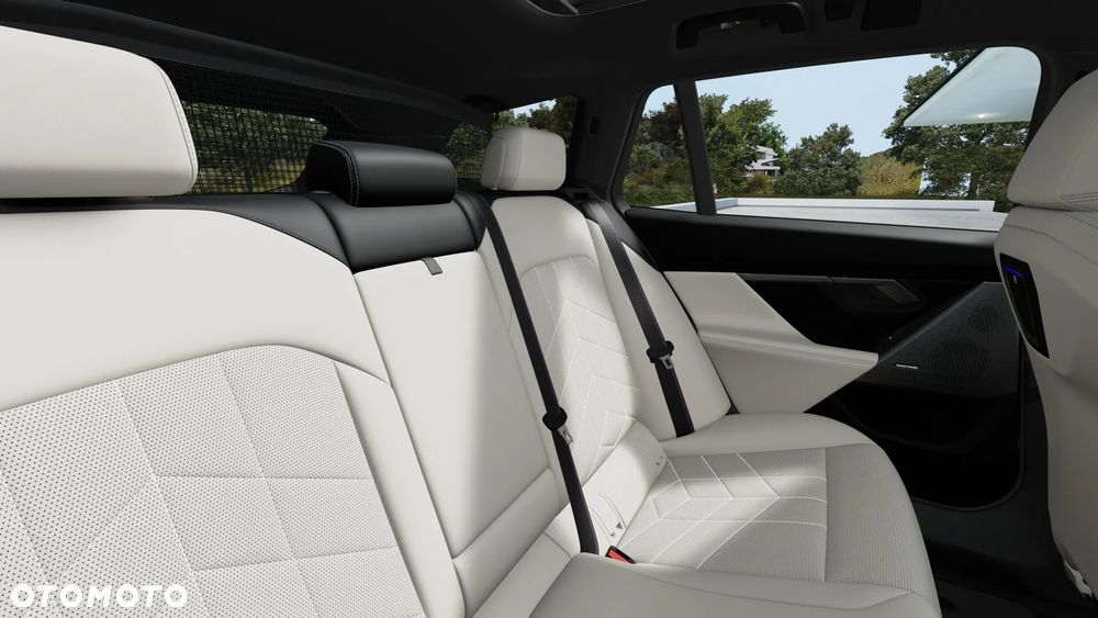 BMW Seria 5 530e xDrive PHEV M Sport - 11