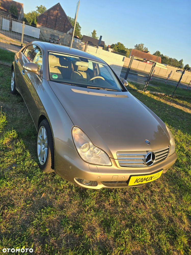 Mercedes-Benz CLS - 24