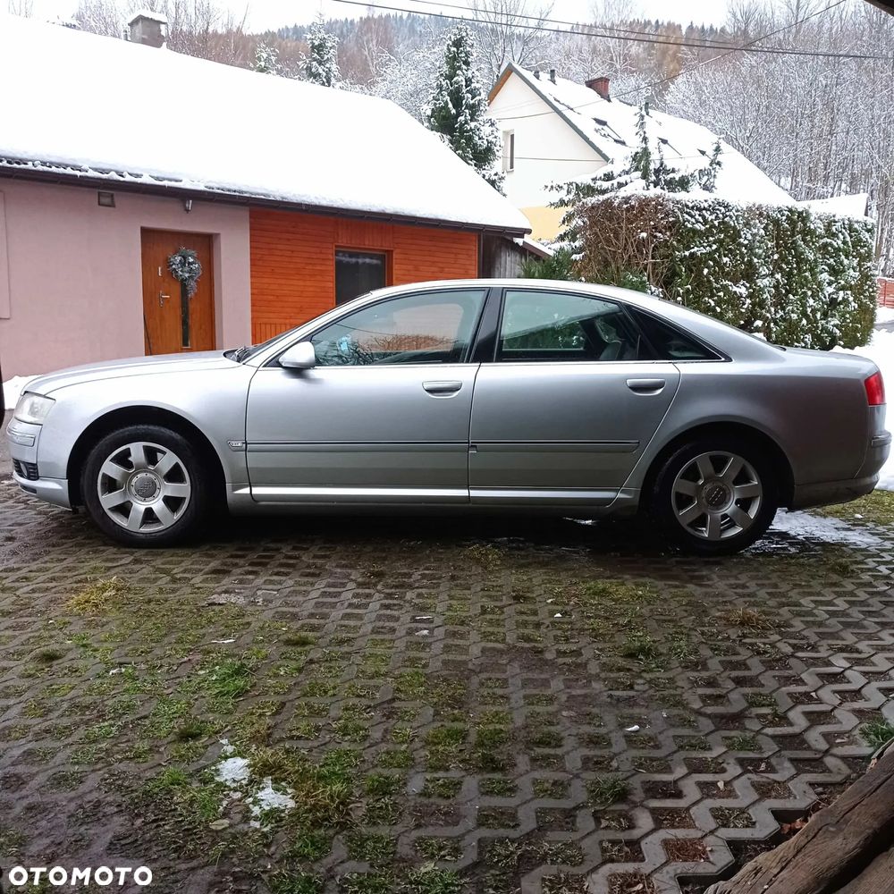 Audi A8 4.2 Quattro - 3