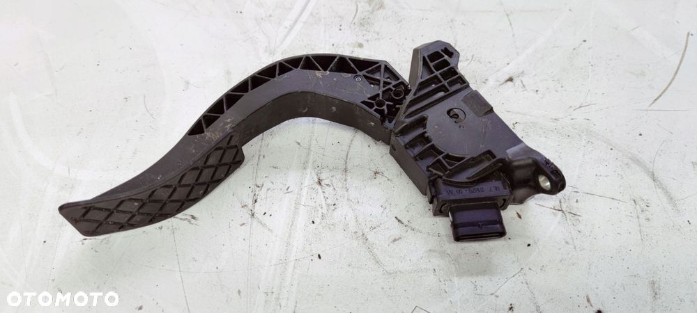 PEDAŁ PRZYŚPIESZENIA GAZU AUDI A4 B9 A5 8W1723523 - 3