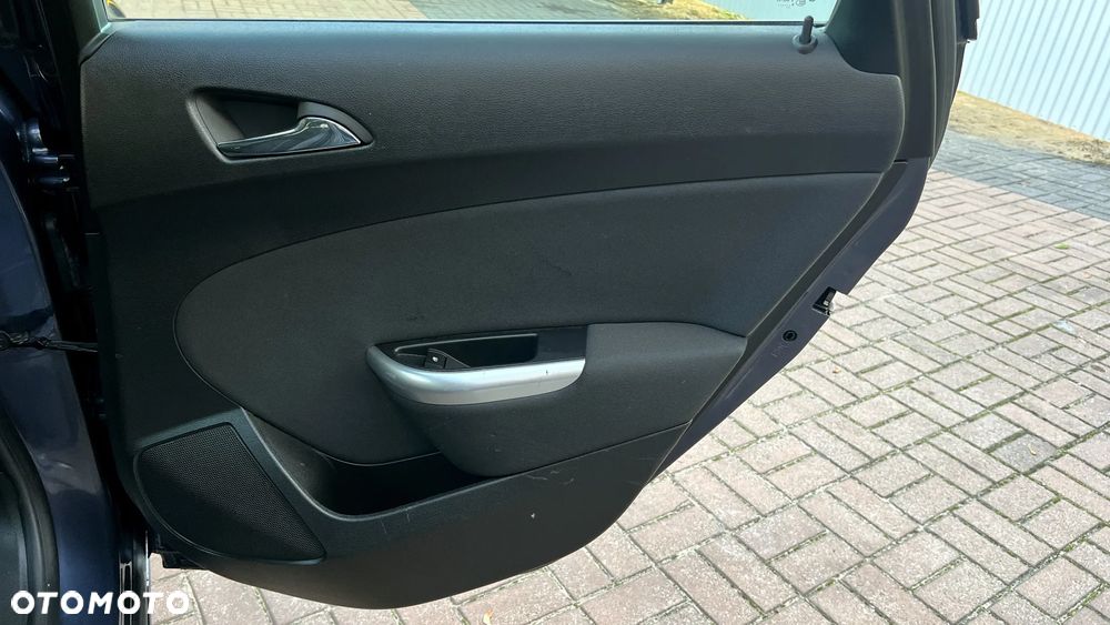 Opel Astra IV 1.6 T Sport - 30