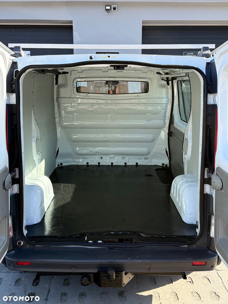 Opel Vivaro - 12