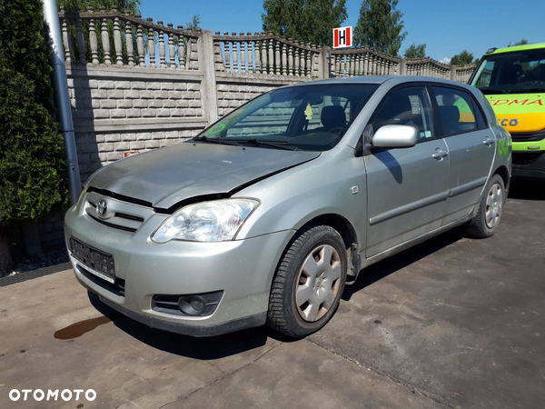 TOYOTA COROLLA E12 LIFT 04-07 LAMPA PRZÓD PRZEDNIA PRAWA LEWA