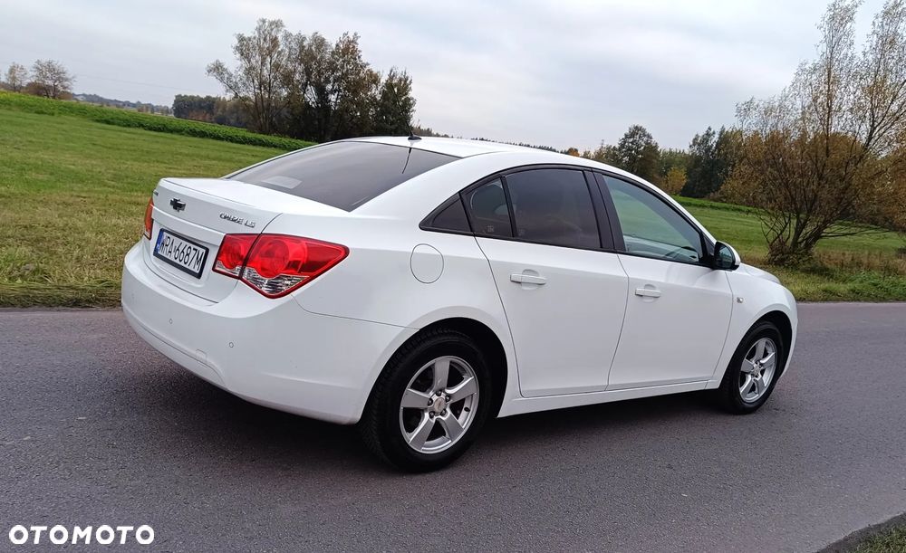 Chevrolet Cruze 2010 photo 4
