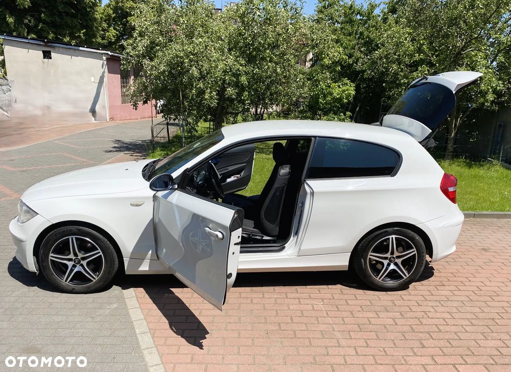 BMW Seria 1 118i - 4