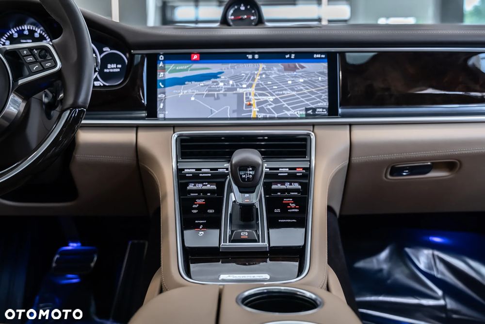 Porsche Panamera 4S GPF Executive - 30