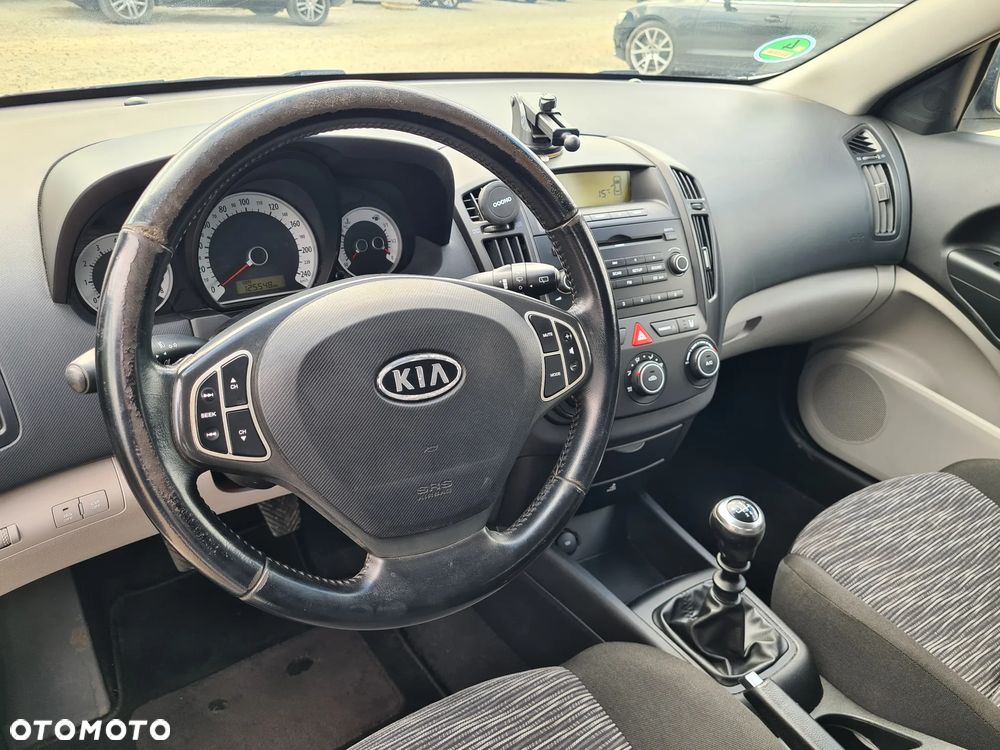 Kia Ceed 1.4 M - 13