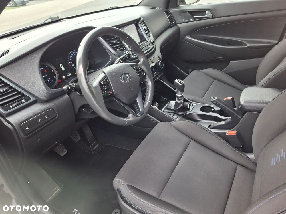 Hyundai Tucson blue 1.7 CRDi 2WD Passion - 30