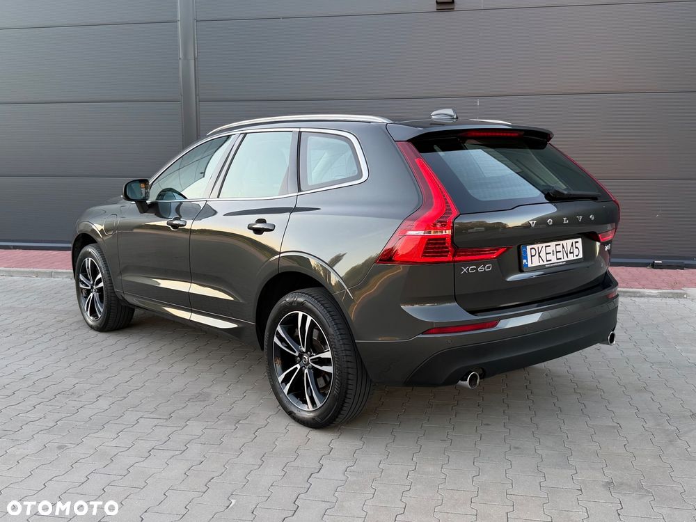 Volvo XC 60 T8 Twin Engine AWD Geartronic Momentum - 5