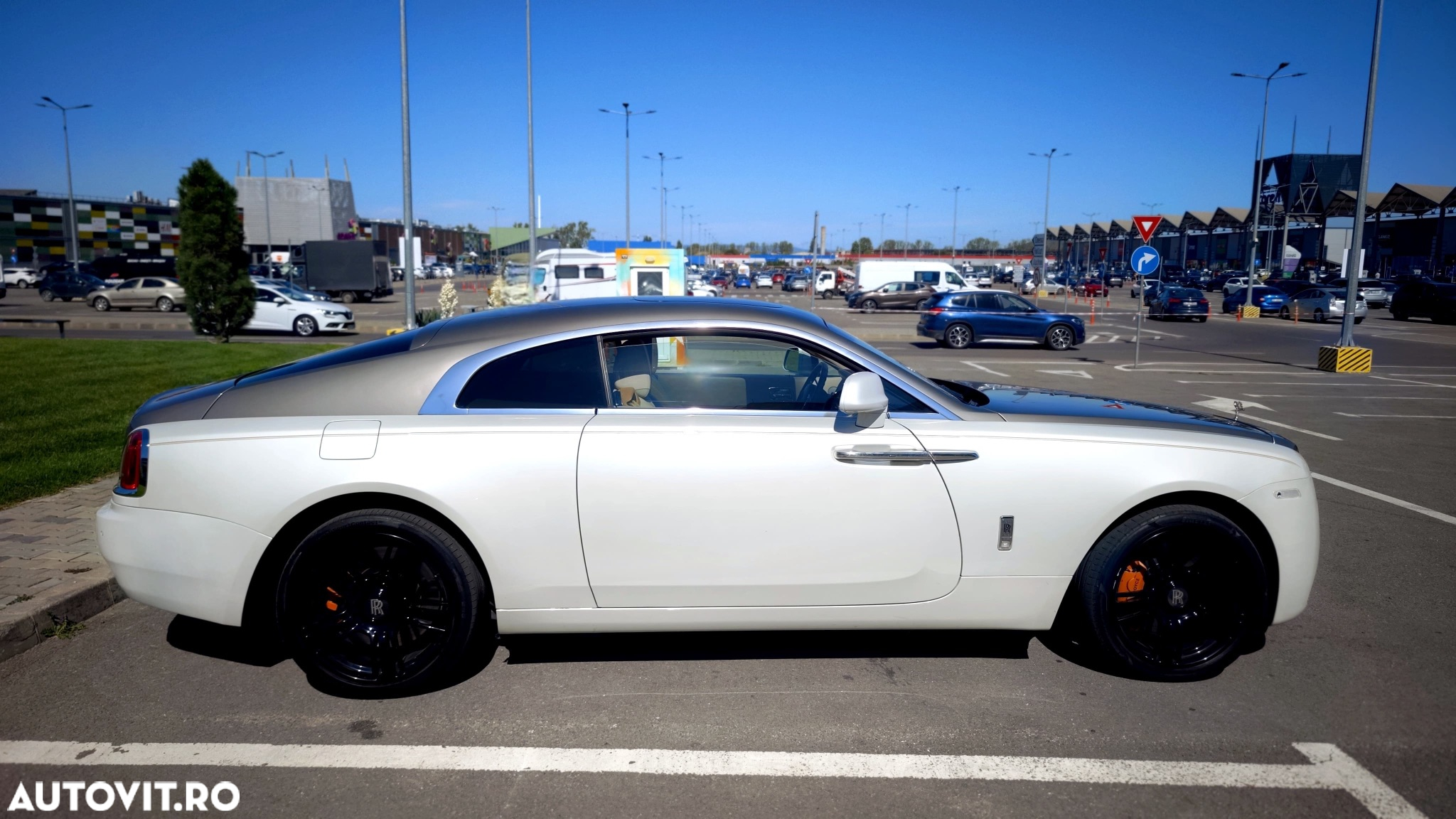 Rolls-Royce Wraith - 13