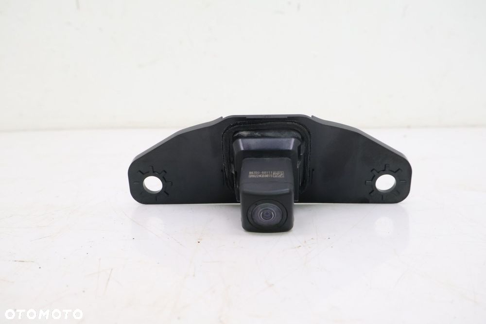 TOYOTA LAND CRUISER 150 17- KAMERA COFANIA KLAPY BAGAŻNIKA 867B0-60111 - 1