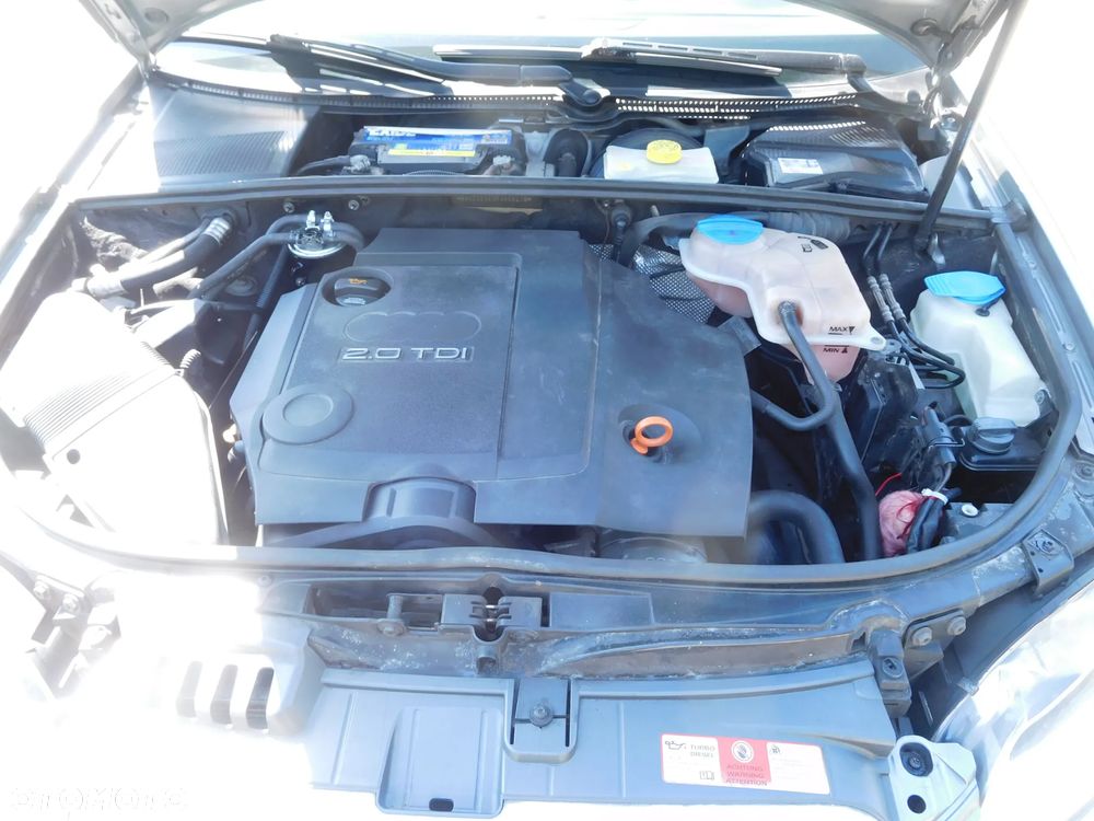 Audi A4 Avant 2.0 TDI DPF - 12