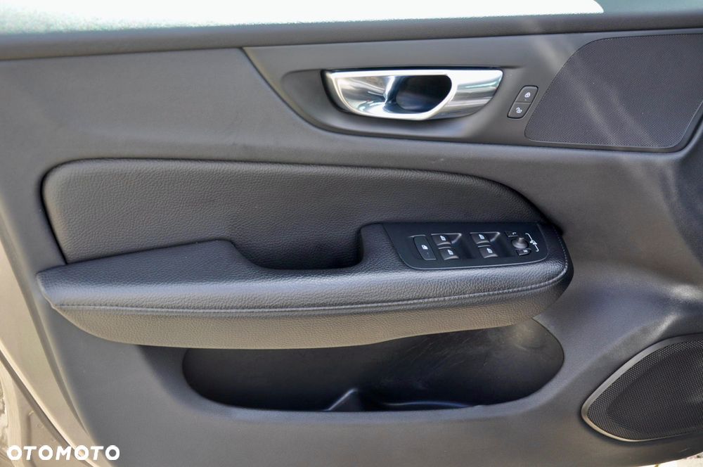 Volvo V60 B3 B Geartronic Momentum - 19