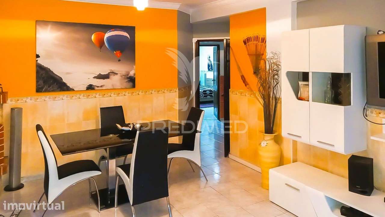 Olhão - Apartamento T3 RCH em zona central c/grande QUINTAL - Grande imagem: 3/14