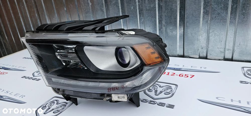 Dodge Durango III LIFT 2014- Kompletny reflektor lewy Lampa lewa P68299131AD Kompletny reflektor prawy Lampa prawa P68299130AD KOMPLETNY lampy Oryginalne MOPAR WERSJA RT GT CZARNE ŚRODKI - 23