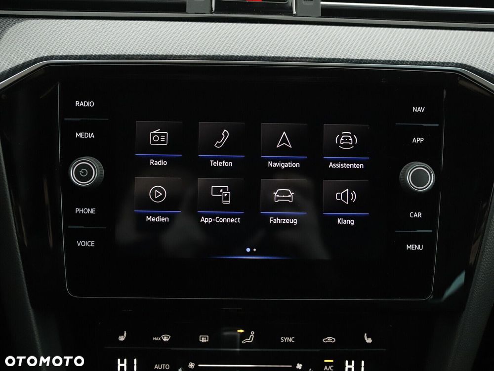 Volkswagen Passat - 17